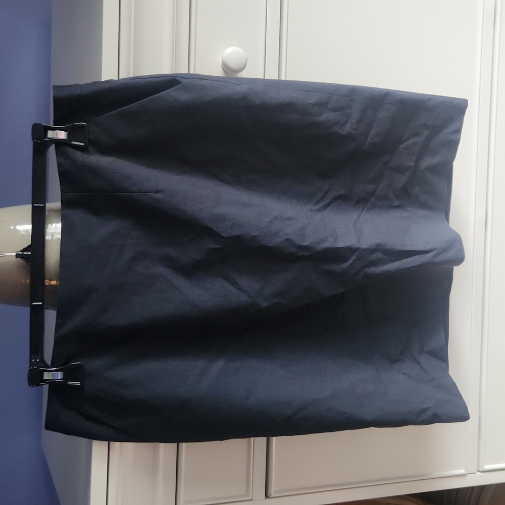EUC Halogen Pencil Skirt, Lined Dark Blue/Navy, Black, size 10